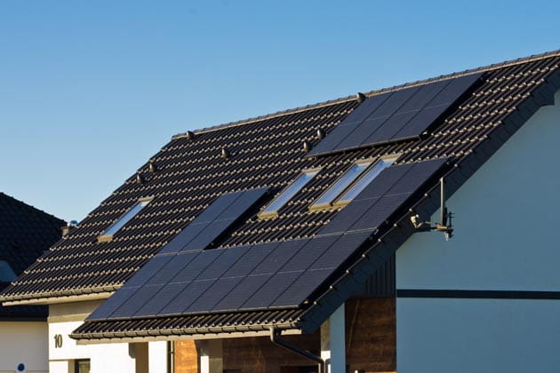 swb Solar komfort - Solaranlage auf Einfamilienhaus